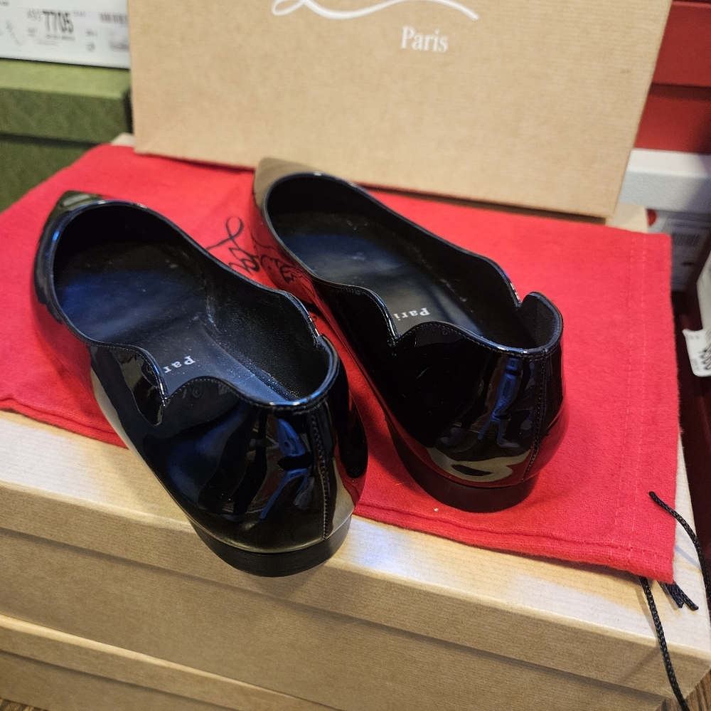 Christian Louboutin HOT CHICKITA Scallop Patent Ballerina Flats Black -Size 38.5 - Picture 6 of 9